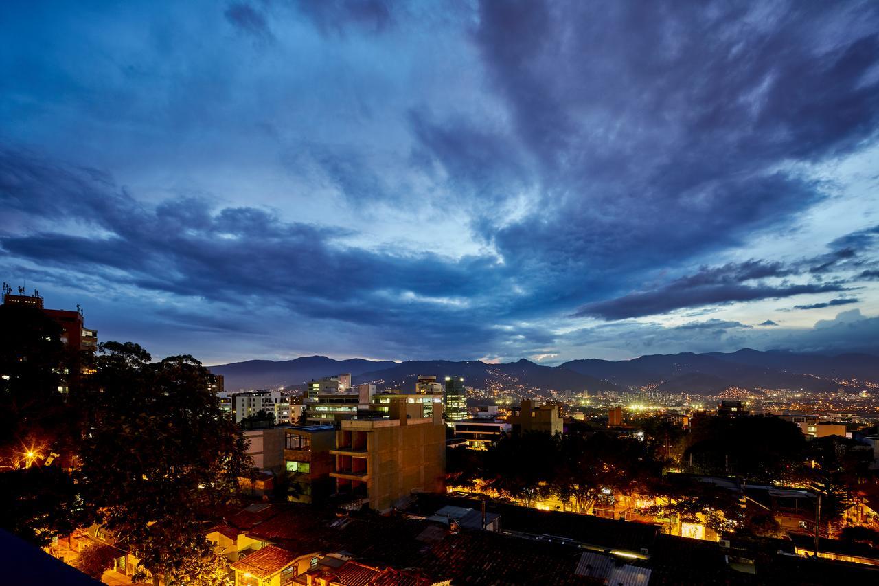 14 Urban Hotel Medellín Esterno foto